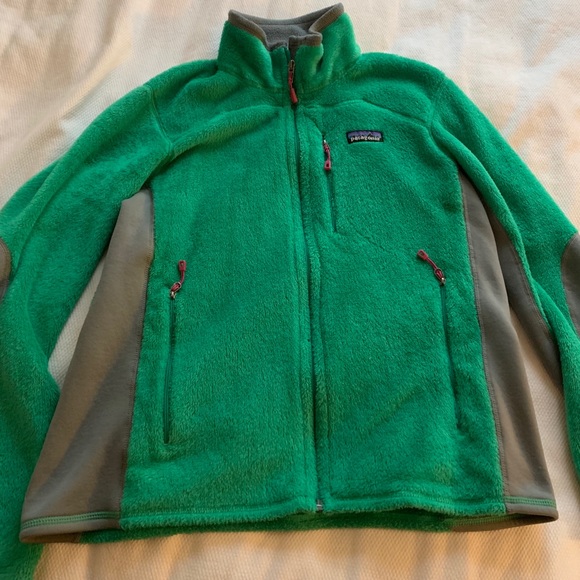 Patagonia Jackets & Blazers - Patagonia Kelly green fleece